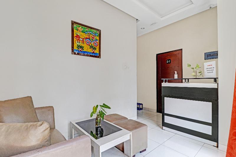 فندق Oyo 90452 Pillow Inn