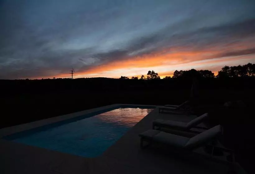 هتل Quinta Do Rio Noémi