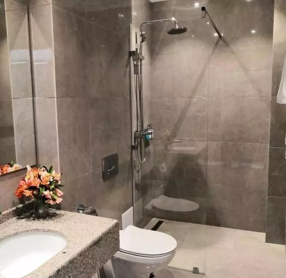 هتل Grand Khan Tengri 4