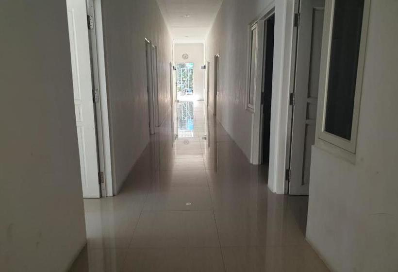 Hotell Oyo 90440 Zleepy Whiteland