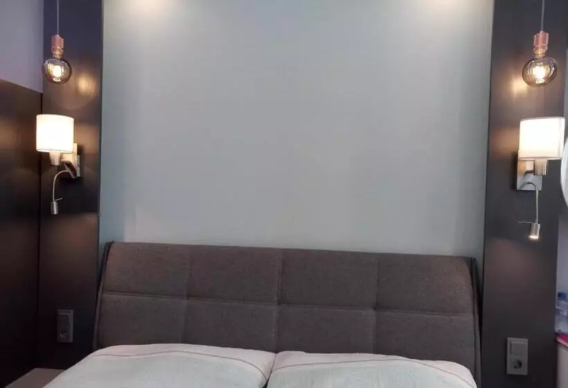 هتل Palais Elegance Wien