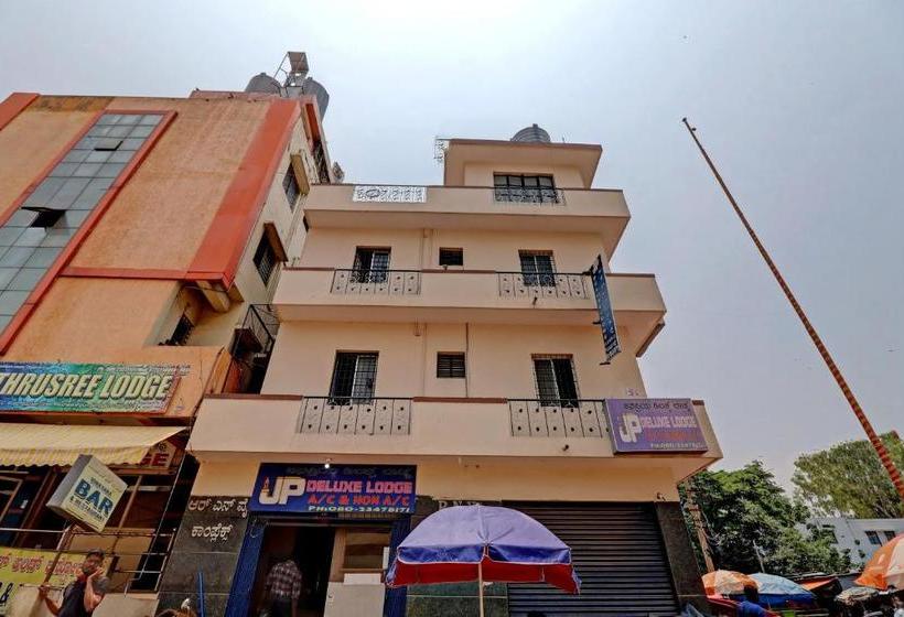 בית מלון כפרי Spot On Janapriya Lodge Near Hare Krishna Hill