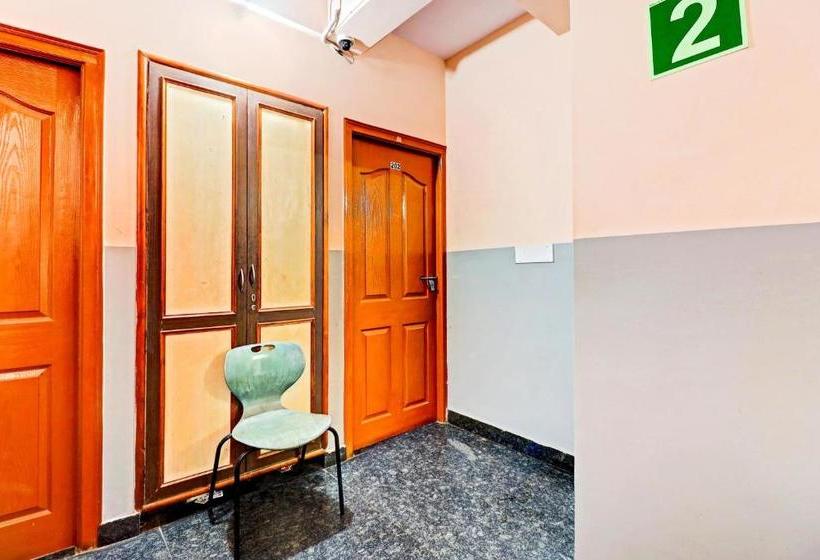 בית מלון כפרי Spot On Janapriya Lodge Near Hare Krishna Hill