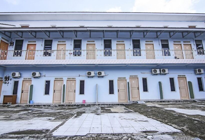 בית מלון כפרי Spot On 90433 Serasi Kost