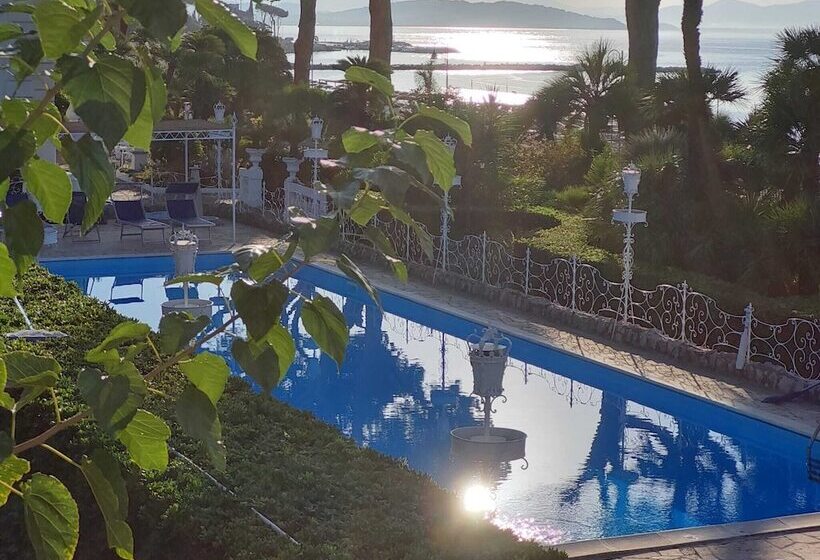 ホテル Villa Maria Teresa