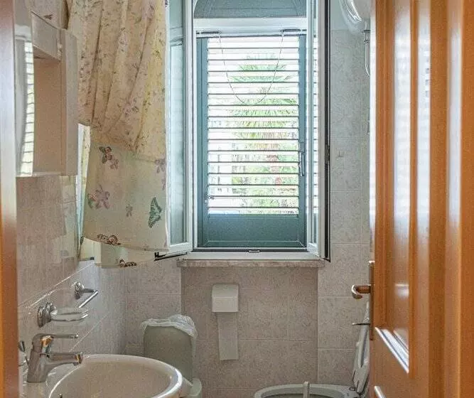 ホテル Villa Maria Teresa