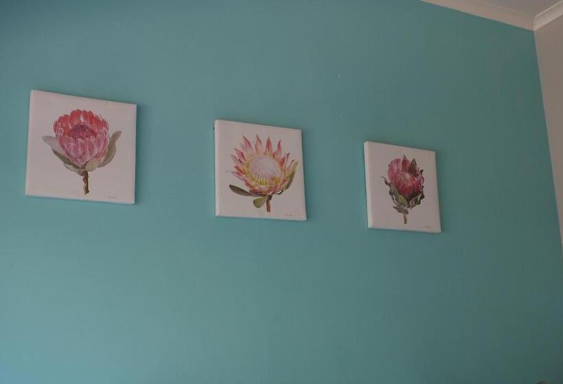 ペンション Flutterby Guesthouse