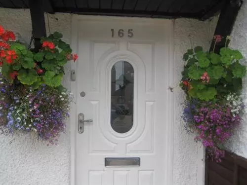 Majatalo Room In Guest Room   Double With Shared Bathroom Sleeps 1 2 Located 5 Minutes From Heathrow Dsbyr