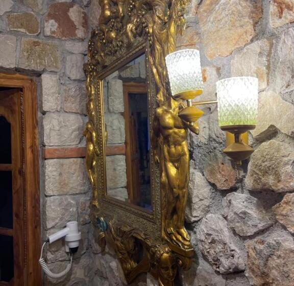 پانسیون Solomon&sons