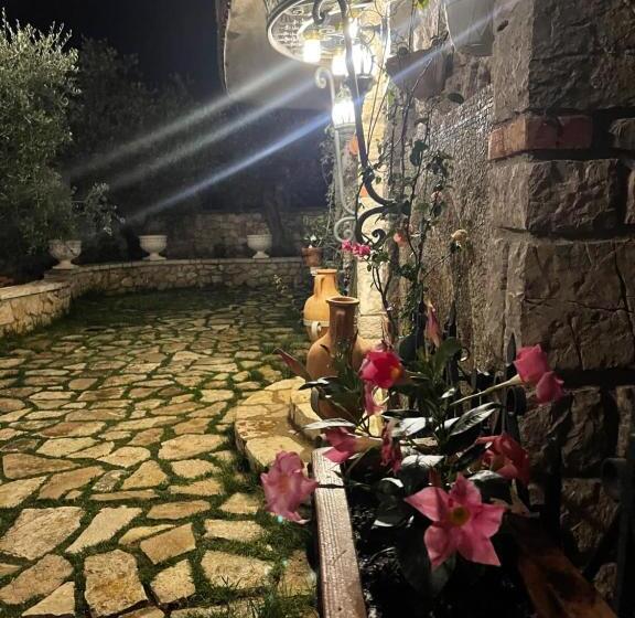 پانسیون Solomon&sons