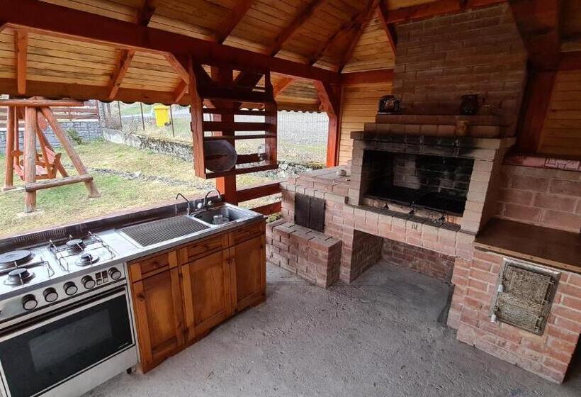 Pensiunea Mădălina