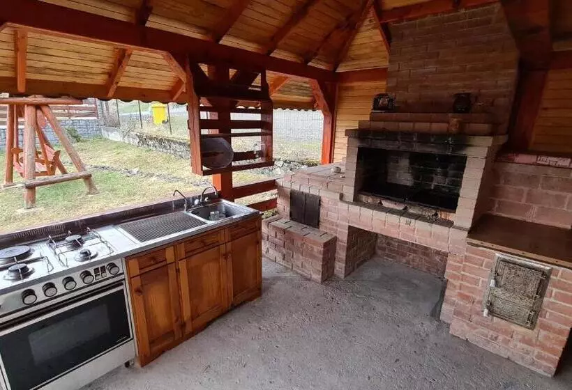 Pensiunea Mădălina