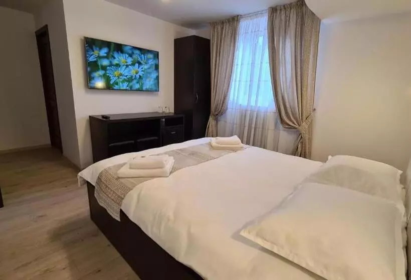 Pensiunea Mădălina