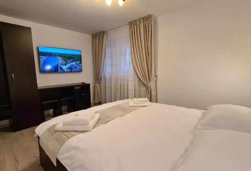 Pensiunea Mădălina