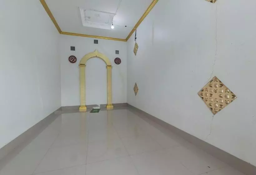 Urbanview Hotel Cianjur City Park By Reddoorz