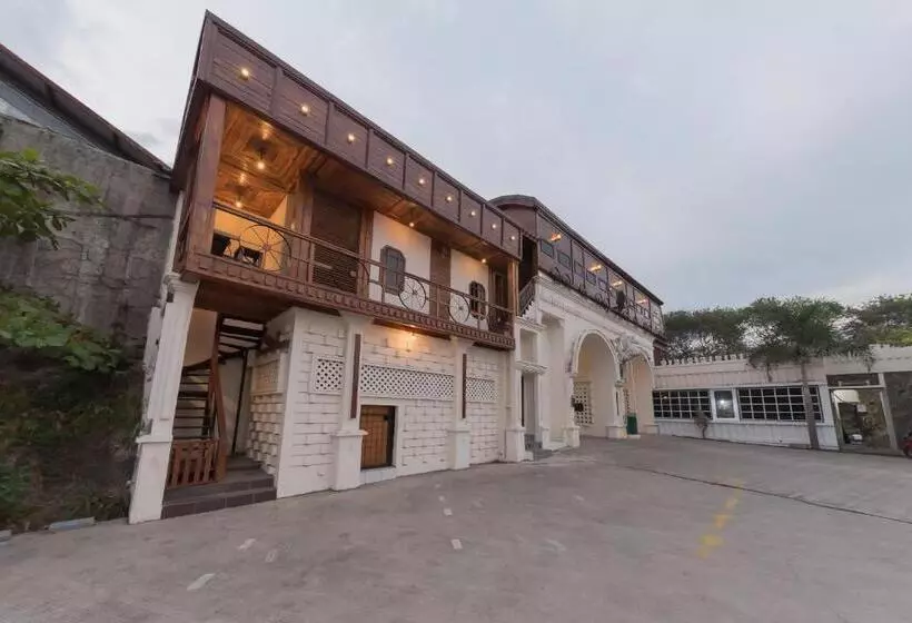 Urbanview Hotel Cianjur City Park By Reddoorz