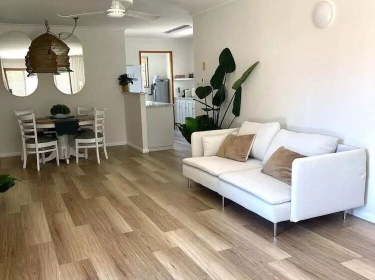 בית מלון כפרי Akama Resort