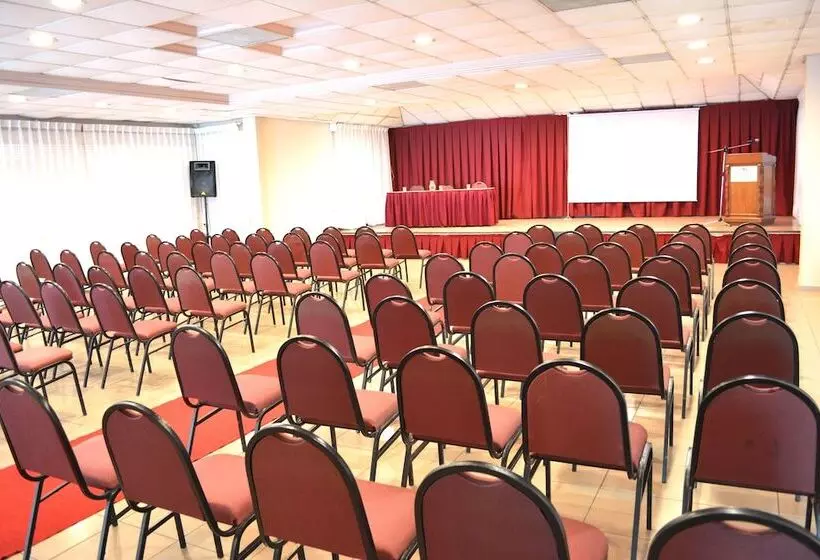 هتل Continental Park