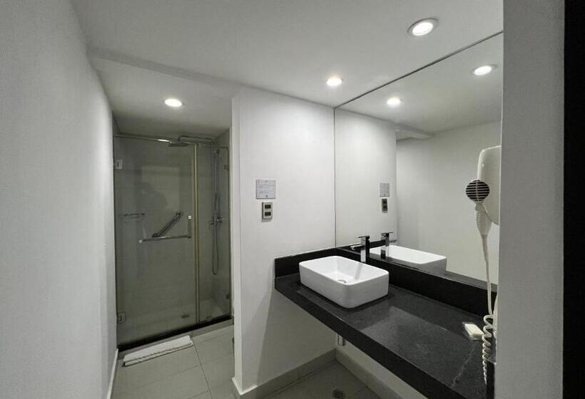 هتل Gh Guaparo Suites