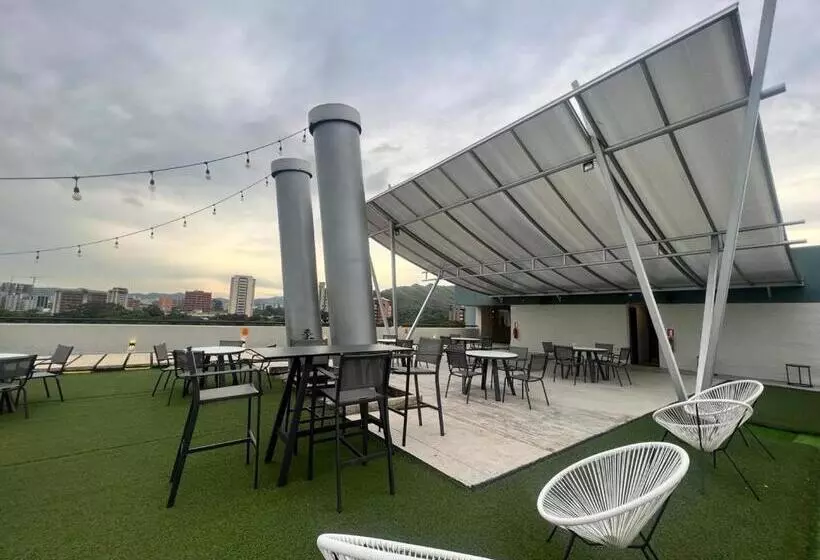 هتل Gh Guaparo Suites