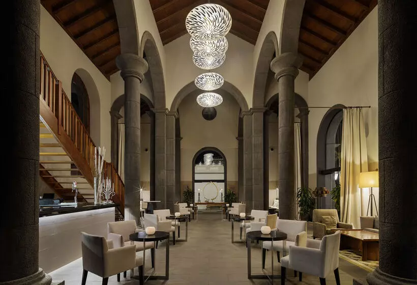 호텔 Hacienda del Conde Meliá Collection Golf & Spa