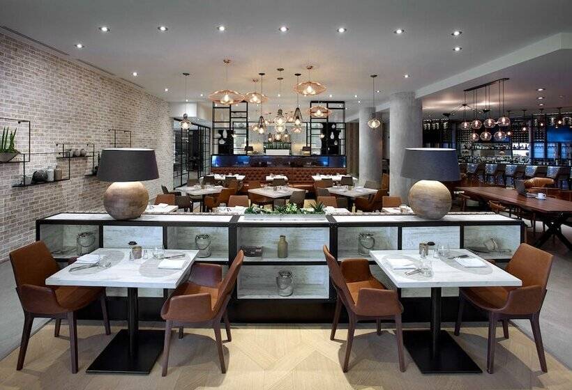 فندق Hilton Garden Inn Toronto Airport