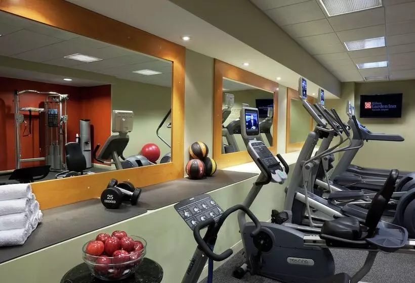 هتل Hilton Garden Inn Toronto Airport