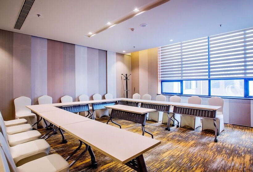 בית מלון כפרי Holiday Inn Express City Centre Dalian, An Ihg