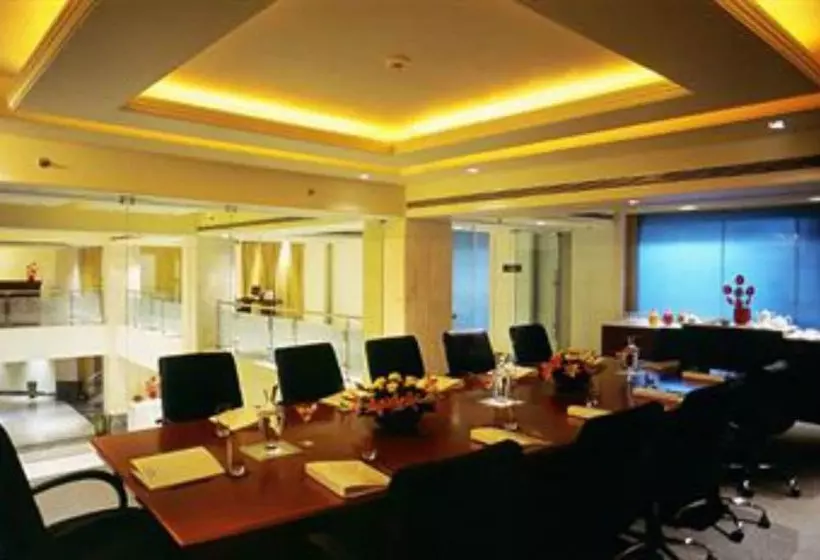 Hotel Lemon Tree Premier,jaipur