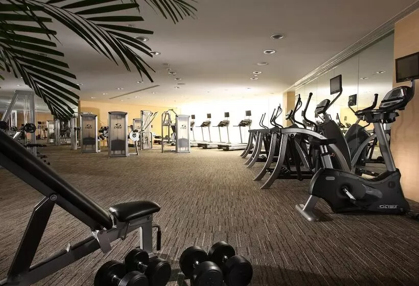 هتل New World Dalian