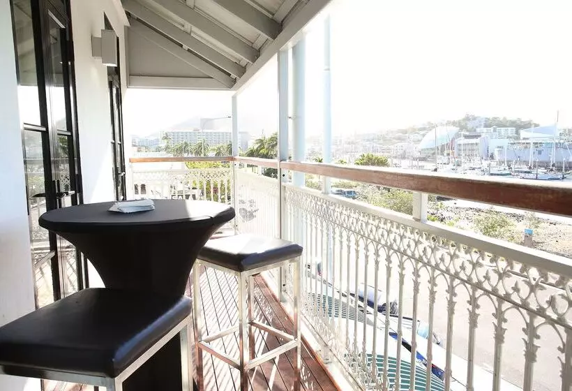 هتل Oaks Townsville Metropole