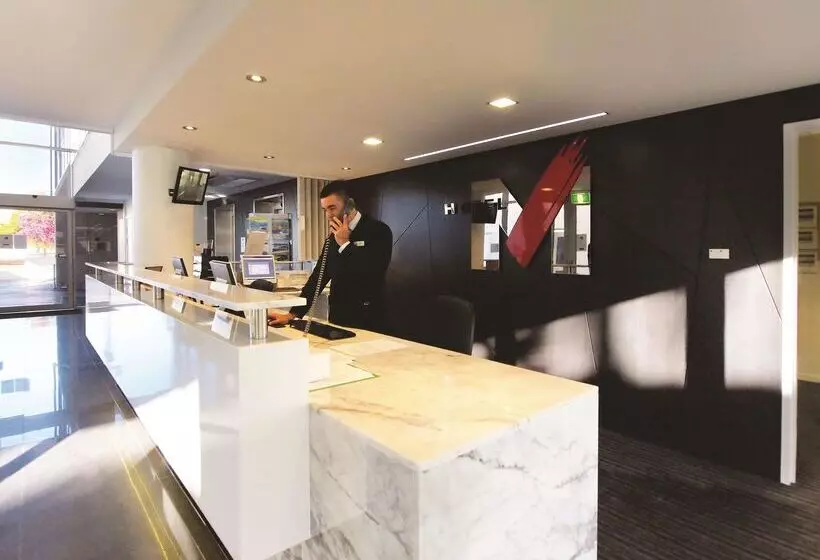 هتل Oaks Townsville Metropole