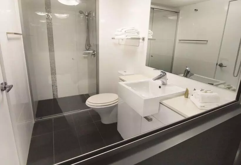 هتل Oaks Townsville Metropole