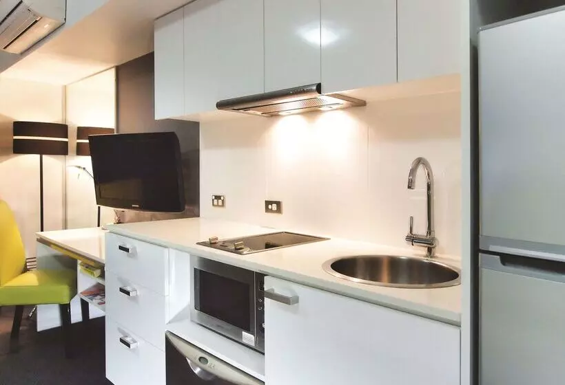 هتل Oaks Townsville Metropole