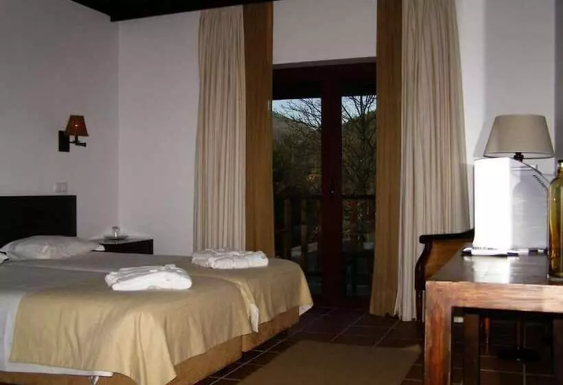 Сельский отель Rural Quinta De Novais