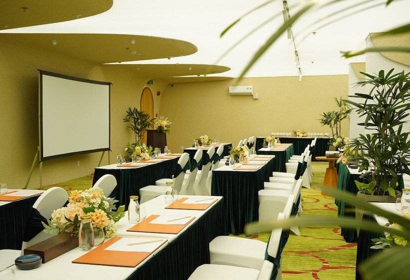 هتل Silverland Mây