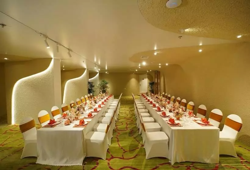 Hotel Silverland Mây