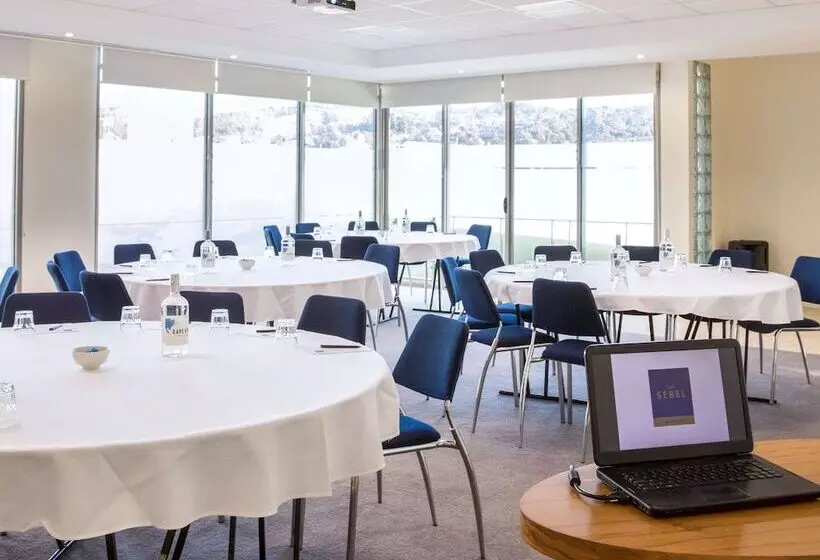 בית מלון כפרי The Sebel Launceston