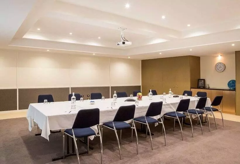 בית מלון כפרי The Sebel Launceston