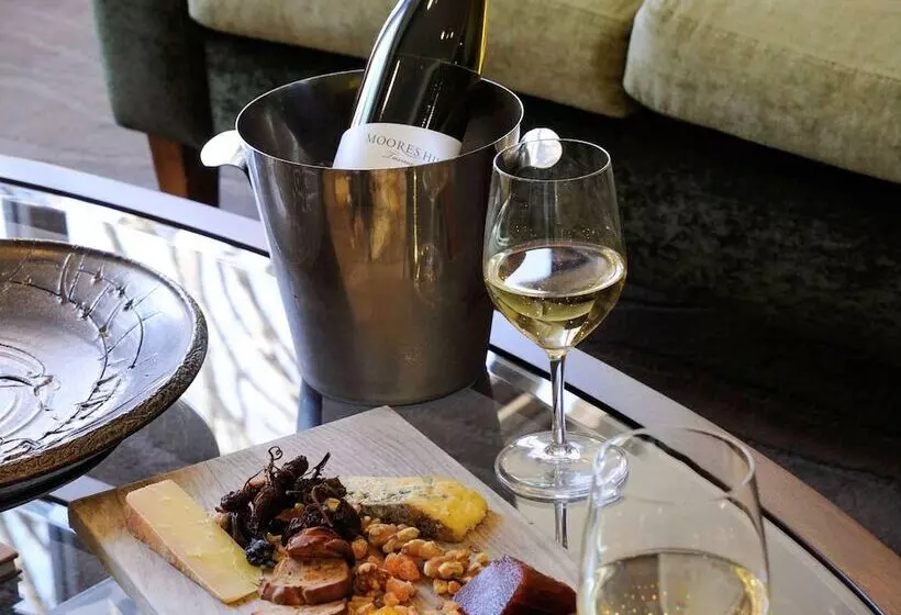 בית מלון כפרי The Sebel Launceston