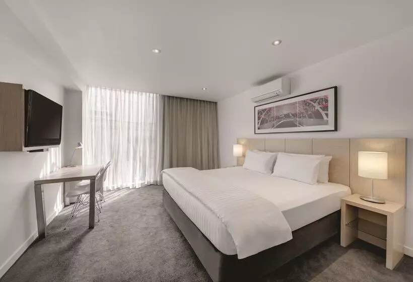 Travelodge Hotel Melbourne Docklands