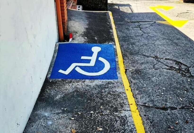 فندق Wagelia Turrialba