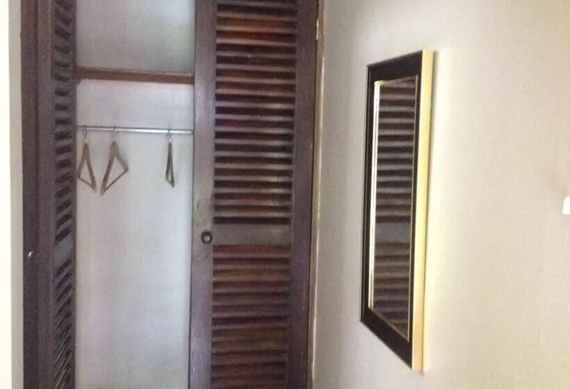 ホテル Wagelia Turrialba