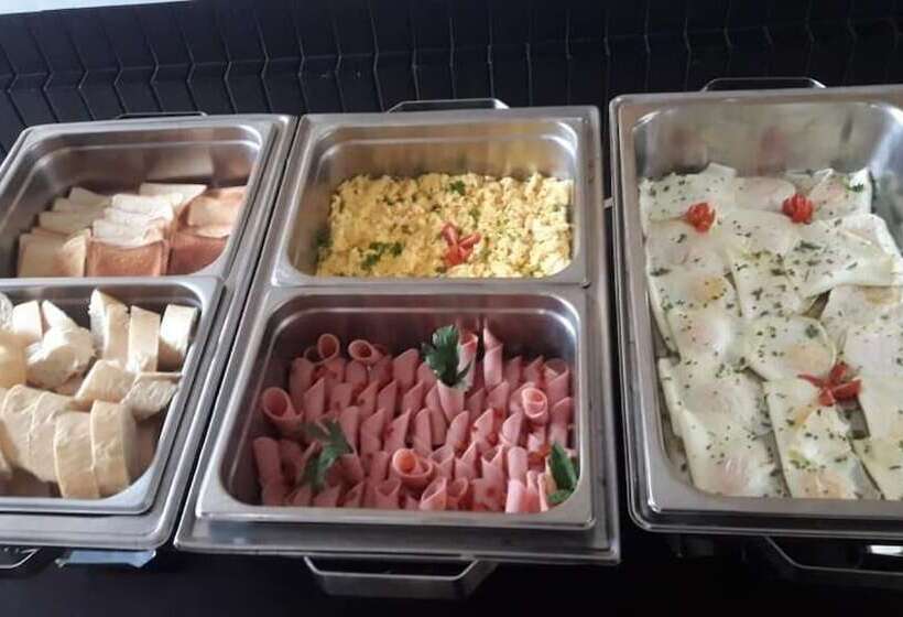 فندق Wagelia Turrialba