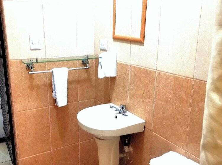 فندق Wagelia Turrialba