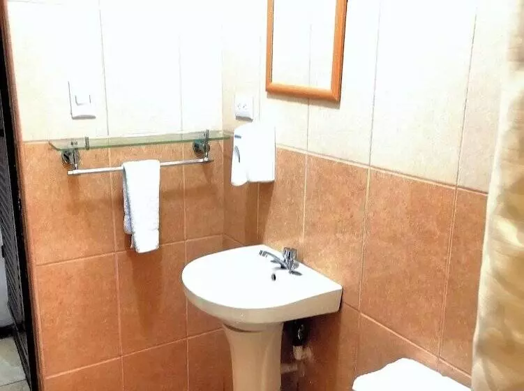 ホテル Wagelia Turrialba