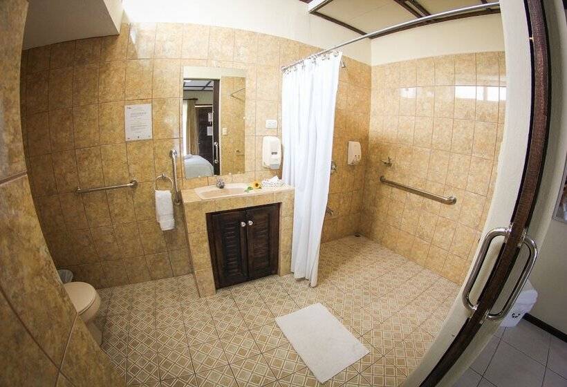 فندق Wagelia Turrialba