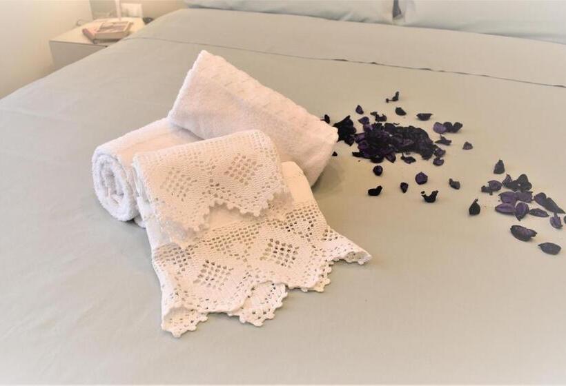 تختخواب و صبحانه Catania Livings