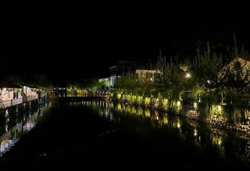 هتل Getap Resort Arzni