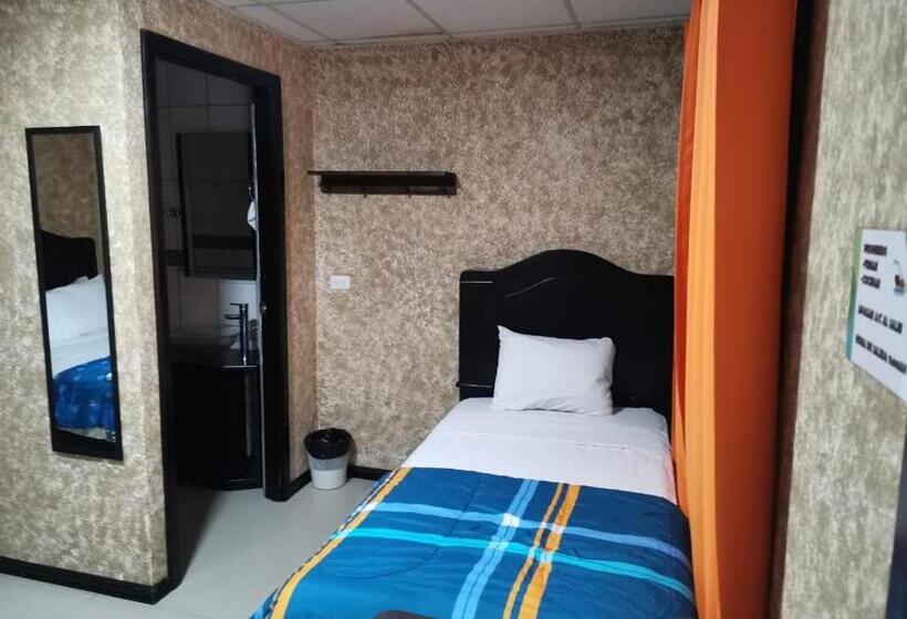 هتل Palmera Real Hot Springs